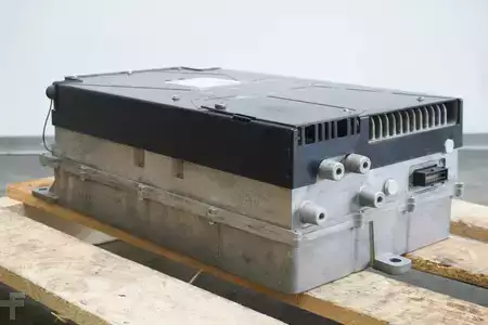 Oplader andre 2018  Linde Onboard  D400G80/75 B-FLHF (2)