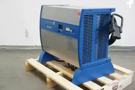 HF 2015  Benning Belatron Li D400G24/120B-Li 24V/120A (1)