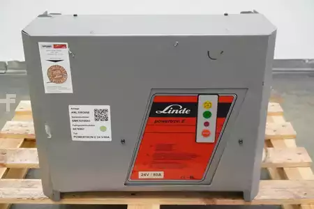 HF 2016  industrie automation powertron E 24 V/80A (3)
