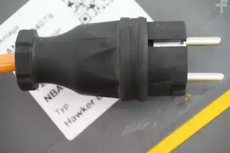 HF 2015  Hawker Life Tech Modular 24V/70A (5)