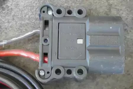 Cargador otros 2020  Sunlight E 230 G 24/50 B50-FP (4)