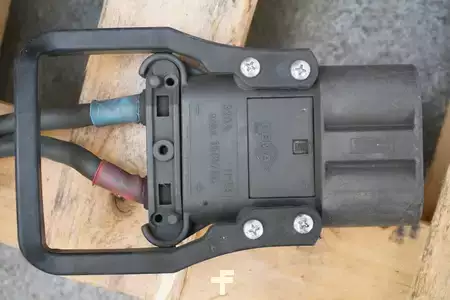 Nabíjet ostatní 2015  IEB D 400 G 80/80 B25-FP (4)