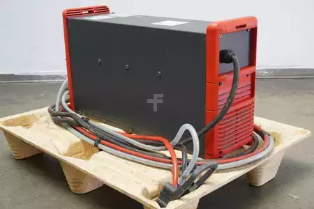HF 2017  Fronius Selectiva 8090  80V/90A EUW (2)