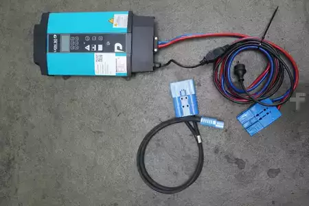 Ladegerät sonstige - Micropower LION 30 48/60 (4)