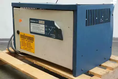 Зарядний пристрій інші 1994  industrie automation indatron S E 24/ 60 (1)