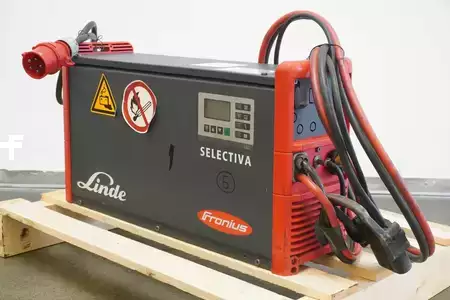 HF 2015  Fronius Selectiva 4120  48V/120A (1)