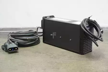 Lataa muut 2024  Fronius Linde Li-Ion Charger 24V/120A (2)