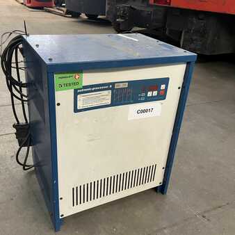 Three-phase - Hawker Autronic S 80V/50A (2)