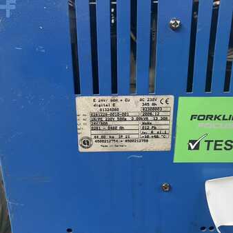 Single-phase 2006  Hawker E 24V/80A+EU (6)