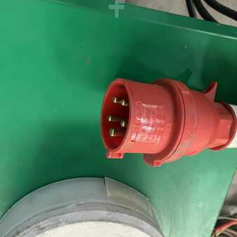 HF 2012  Hoppecke D400 G24/125B-F14H0-JF Trak Air (5)