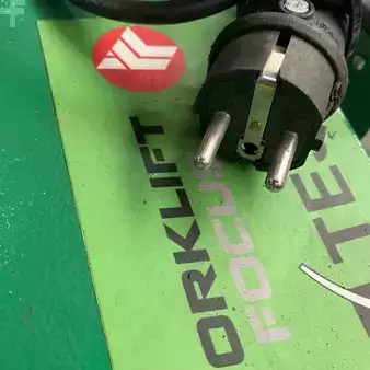 HF 2016  Hoppecke E230 G24/65 B-F15FS Trak power Optimal Charge (4)