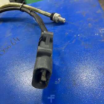 Three-phase - Hawker 24V/100A (5)