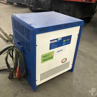 Three-phase - Hawker Multi E wf200 D 48V-200A  (2)