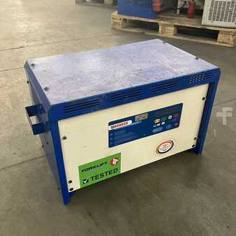 Single-phase - Hawker E24V-70A tronic E puls+EU (2)