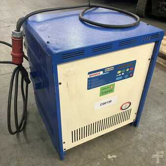 Three-phase - Hawker 48V/200A (2)