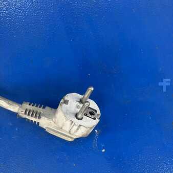 Single-phase - Hawker E 24V/50A (4)