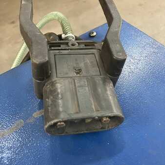 Single-phase - Hawker E 24V/50A (5)