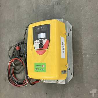 HF - Hawker 24V/80A Life Tech (1)