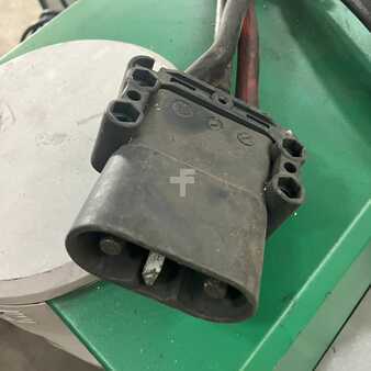 HF 2011  Hoppecke D400 G24/125B-F14HO-HF Trak Air (4)