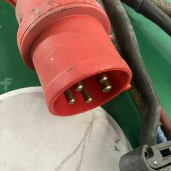 HF 2011  Hoppecke D400 G24/125B-F14HO-HF Trak Air (5)