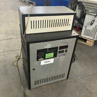 Driefasig - Varta 24V/125A (2)