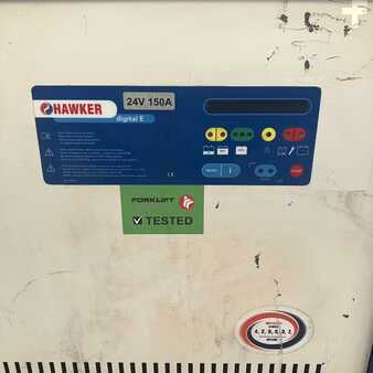 Three-phase - Hawker 24V/150A Digital E (3)