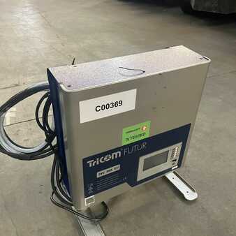HF - TriCOM 24V/80A Futur (2)