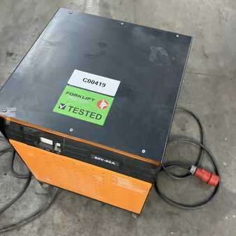 Driefasig - Benning D400G80/90B-PXS 80V/90A (2)