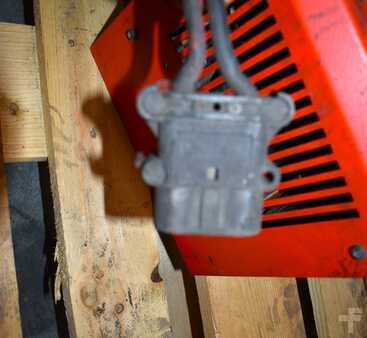 Nabíjet ostatní 2007  industrie automation indatron IC puls E 24V/35A (5)