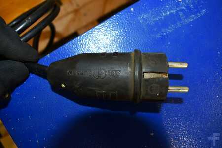 HF - Exendis Compact HF E 24V/45A (4)