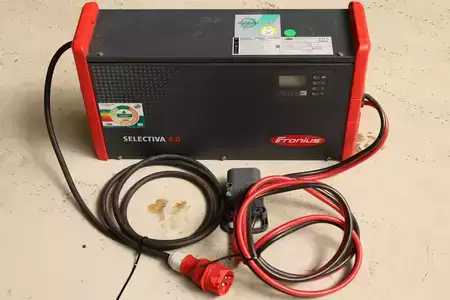 Lataa muut 2024  Fronius SELECTIVA 4.0 4075 8KW (1)