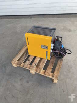 Lader andre 2017  Jungheinrich SLH 090 i - Lithium Ionen (1)