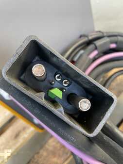 Lader andre 2017  Jungheinrich SLH 090 i - Lithium Ionen (3)