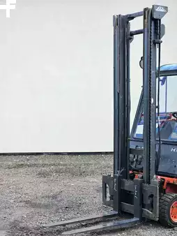 Standard  [div] Linde H16-H18-H20 350 (1)
