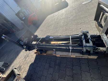 Triplex  Linde BR 115 (1)