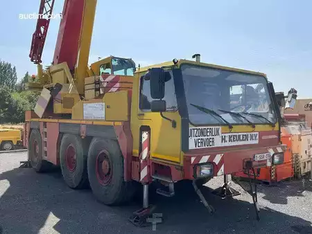 Telescópico  Liebherr LTM1050/1 (1)