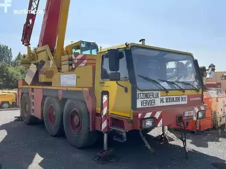 Telescópico  Liebherr LTM1050/1 (2)