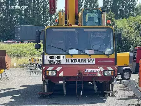Telescópico  Liebherr LTM1050/1 (3)