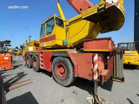 Telescópico  Liebherr LTM1050/1 (6)