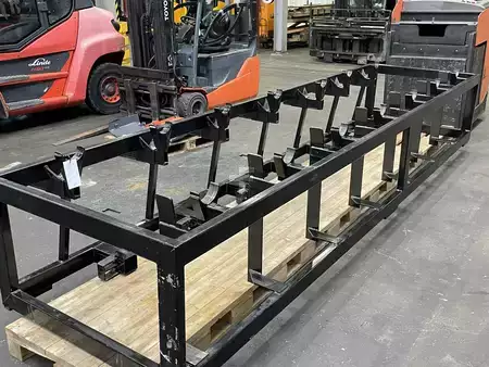 Standard  Lisman MAST BRACKET. (6)