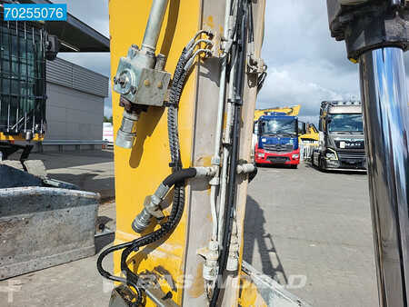 nessuno  CAT Lift Trucks MH3024 (13)