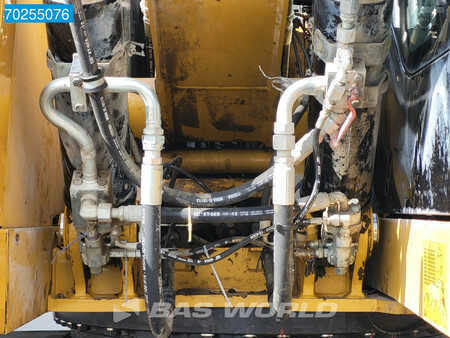 nessuno  CAT Lift Trucks MH3024 (24)