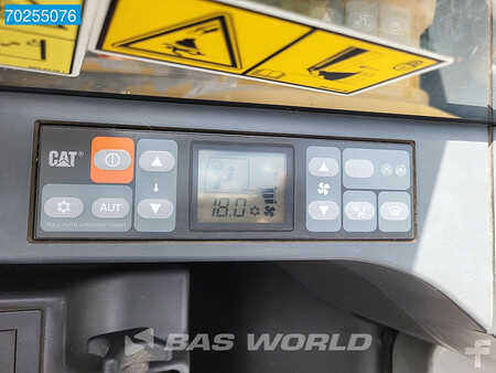 nessuno  CAT Lift Trucks MH3024 (36)