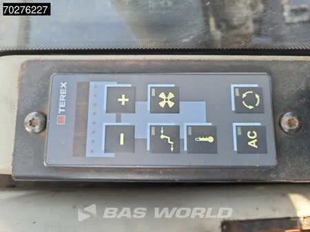 brak  Atlas 270 MH INCL GRAPPLE (36)