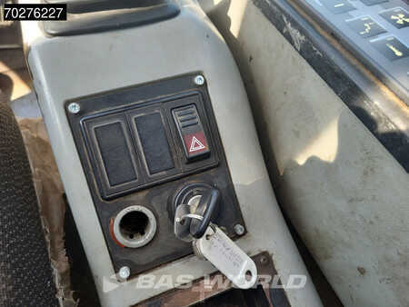 brak  Atlas 270 MH INCL GRAPPLE (38)