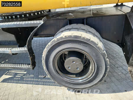 none  CAT Lift Trucks MH3022 (24)