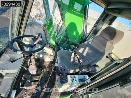 žádný  Sennebogen 821 (25)