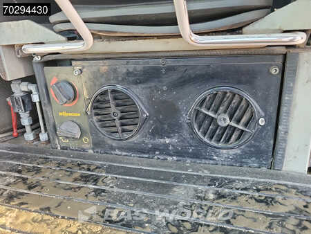 žádný  Sennebogen 821 (37)