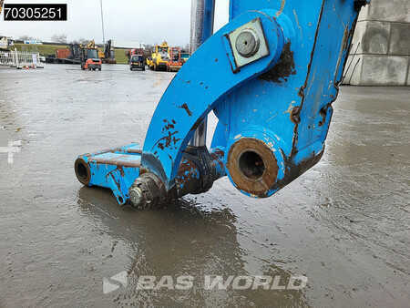 ingen  Terex MHL320 (13)