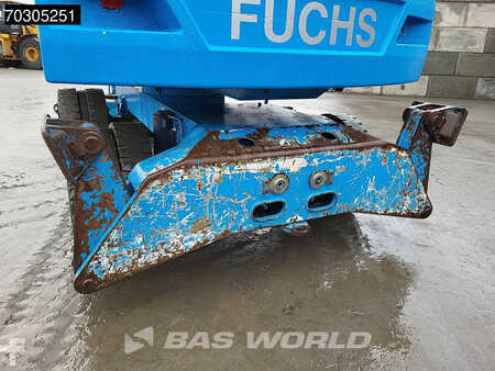 ingen  Terex MHL320 (25)